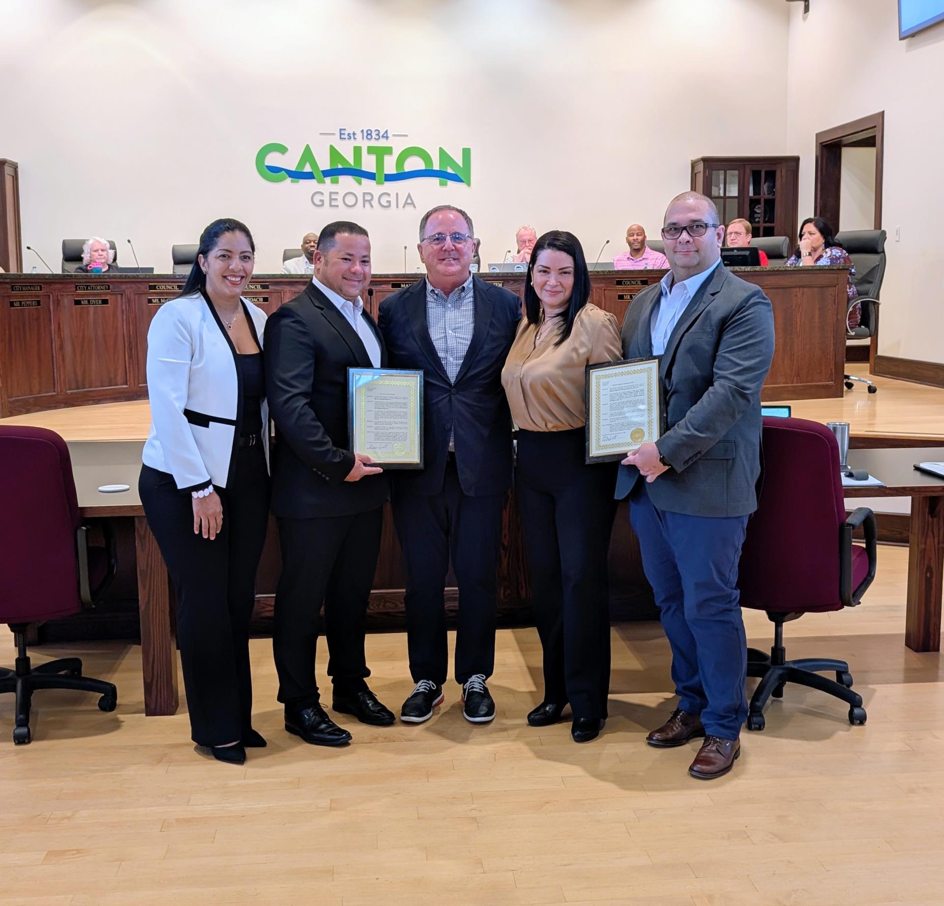 PXL_20250918_220741534.MP~2